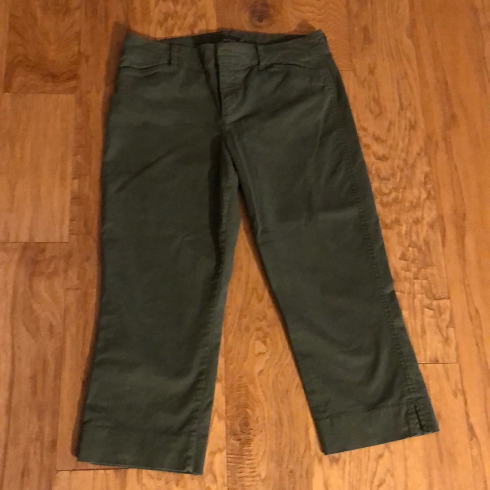 Old Navy Olive Green Cropped Ankle Pants